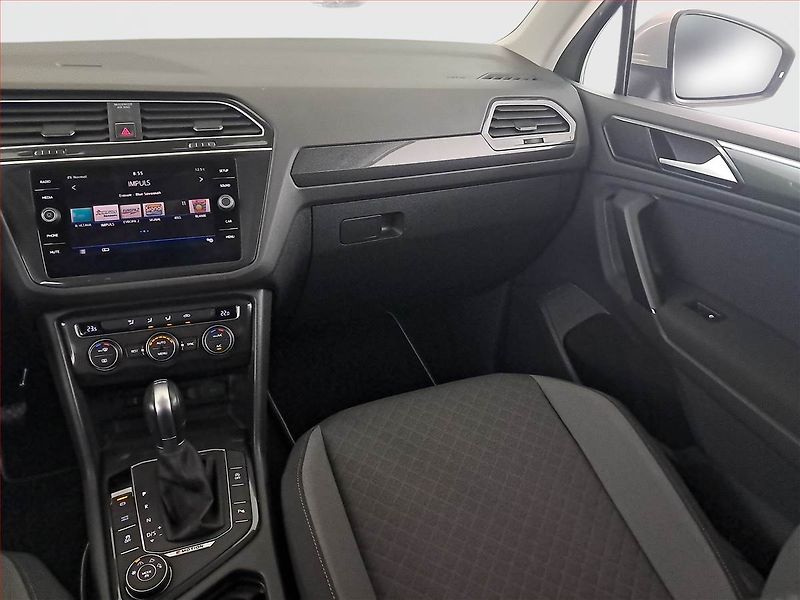 Volkswagen Tiguan (2017) R-Line 2.0 TDI, 4X4, Automat - fotka 8 z 18