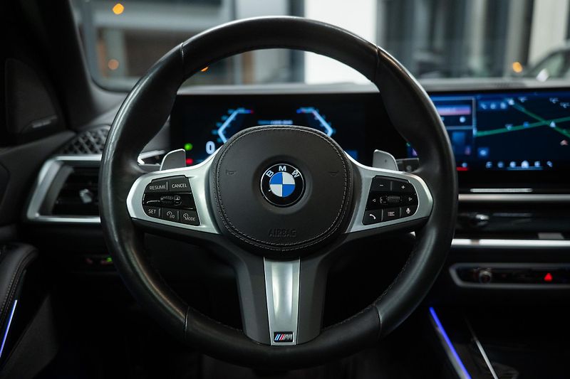 BMW X5 (2025) 30xd M-SPORT NEZAVISLÉ TAŽNÉ - fotka 30 z 52
