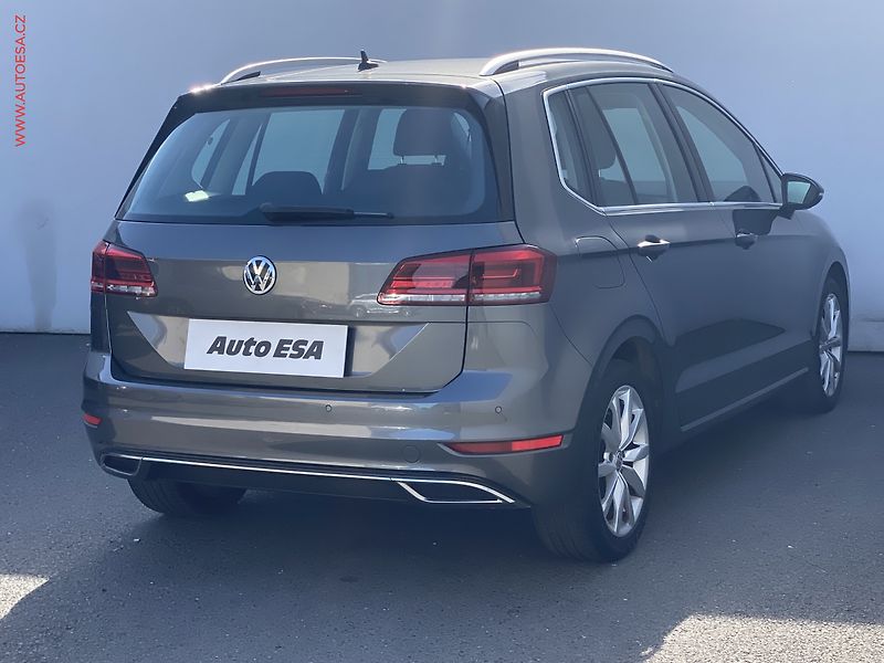 Volkswagen Golf Sportsvan (2018) 1.5 TSi, Highline, LED, TZ - fotka 4 z 18