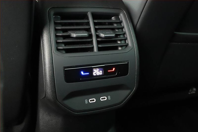 Cupra Formentor (2024) Performance 2.0 TSI 4Drive - fotka 11 z 20