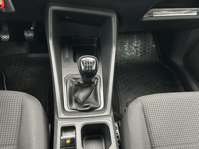 Volkswagen Caddy 2.0 TDI - fotka 18 z 24