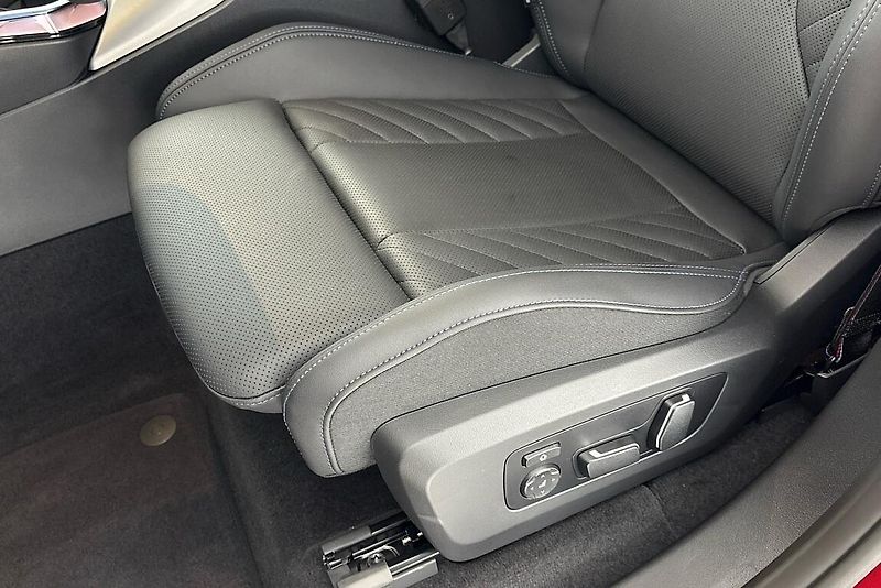 BMW X3 xDrive40d - fotka 7 z 26