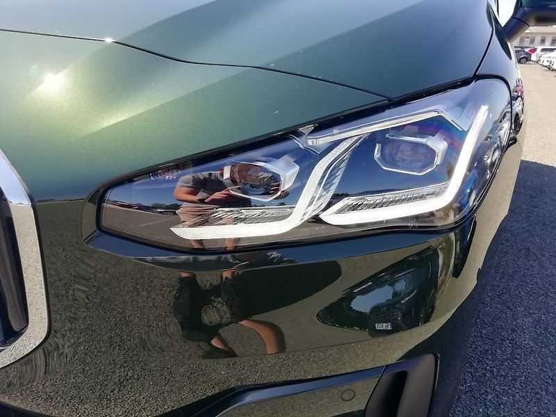 BMW Řada 2 218i 100 kW Active Tourer - fotka 18 z 19