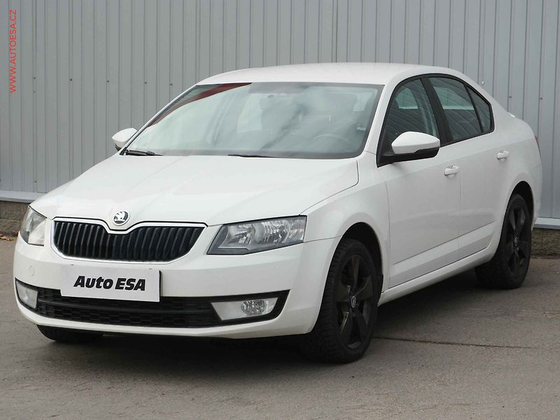 Škoda Octavia (2015) 2.0 TDi, ČR, Ambition - fotka 3 z 20