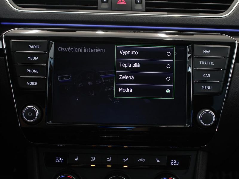 Škoda Superb 2,0 TDi 140kW Laurin & Klement - fotka 15 z 32