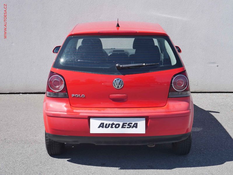 Volkswagen Polo (2008) 1.2 HTP, 1.maj,ČR, Klima - fotka 5 z 13