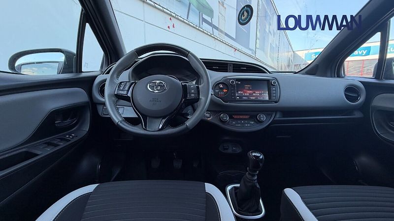 Toyota Yaris 1.33 VVT-i Selection Senso Sma - fotka 5 z 23