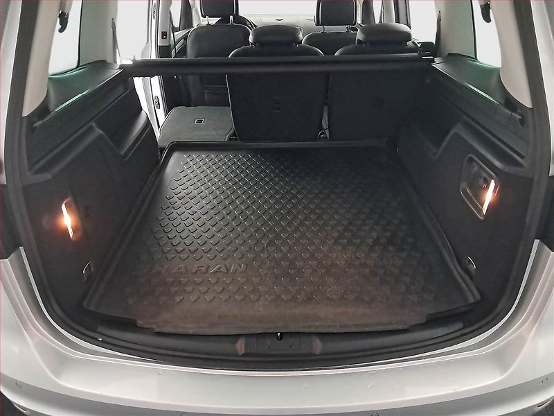 Volkswagen Sharan (2015) 2.0 TDI, 4X4, 7 míst, ČR - fotka 14 z 22