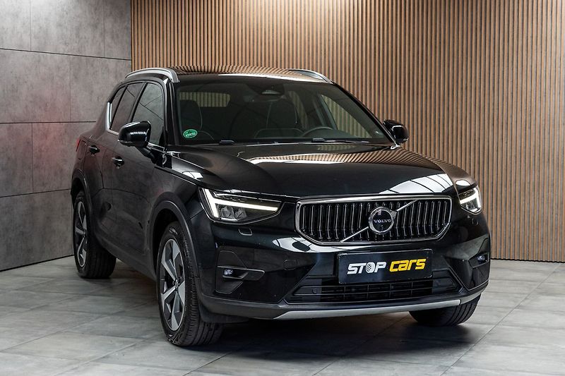 Volvo XC40 B4 AWD ULTIMATE BRIGHT*ČR 1.M* - fotka 3 z 42