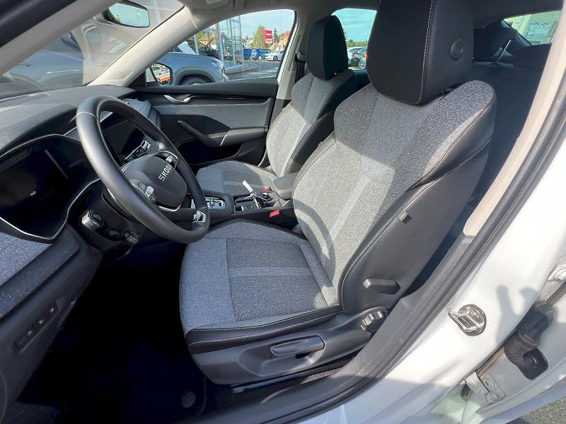 Škoda Octavia (2025) Top Selection 1.5TSi M-HEV 110 - fotka 11 z 33