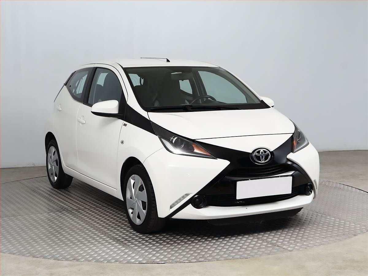 Toyota Aygo 1.0 VVT-i, Serv.kniha