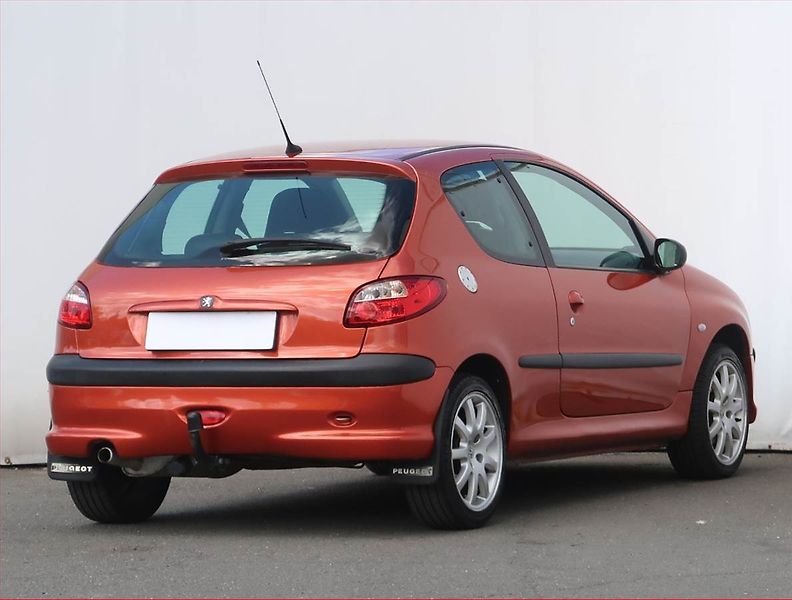 Peugeot 206 (2000) 2.0 16V, nová STK, Tažné - fotka 5 z 16