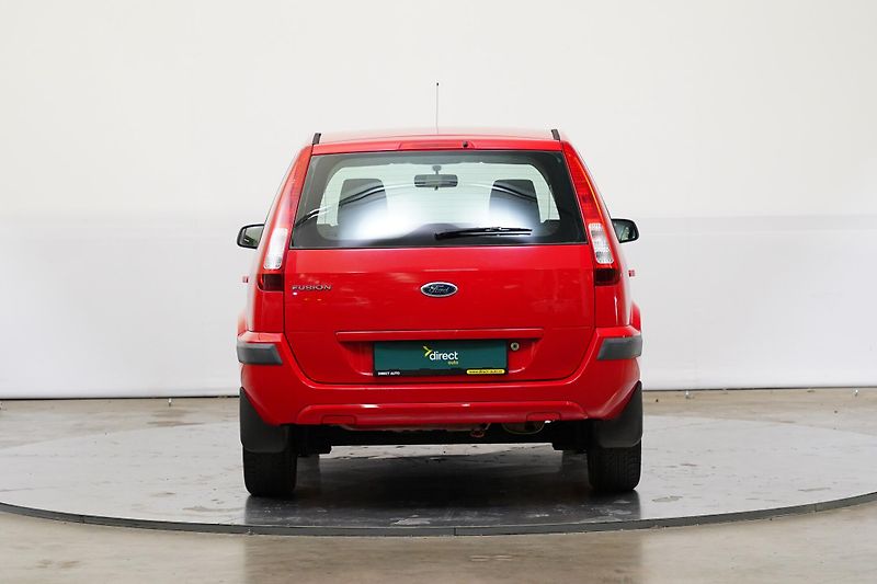 Ford Fusion - fotka 6 z 21