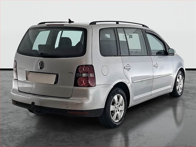 Volkswagen Touran (2006) 1.9 TDI, Automat, 7 míst - fotka 5 z 18