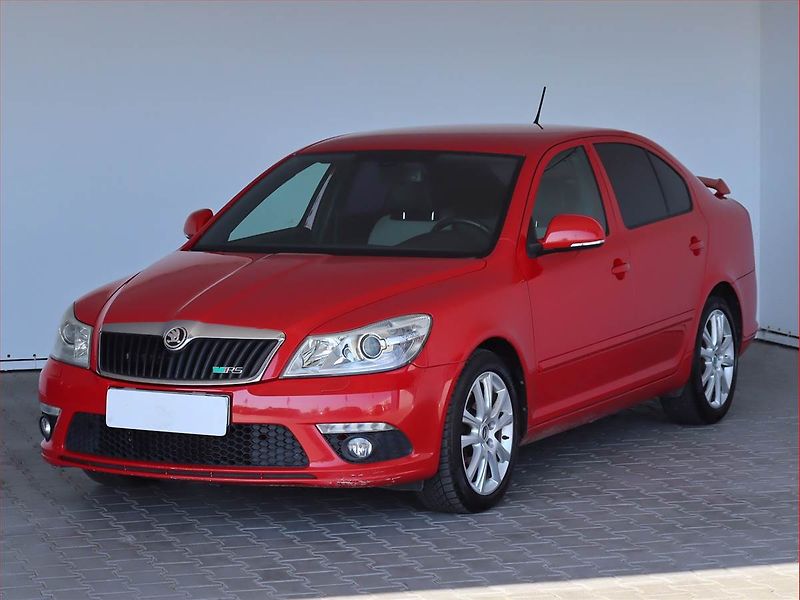 Škoda Octavia (2011) RS 2.0 TDI, Automat - fotka 2 z 20