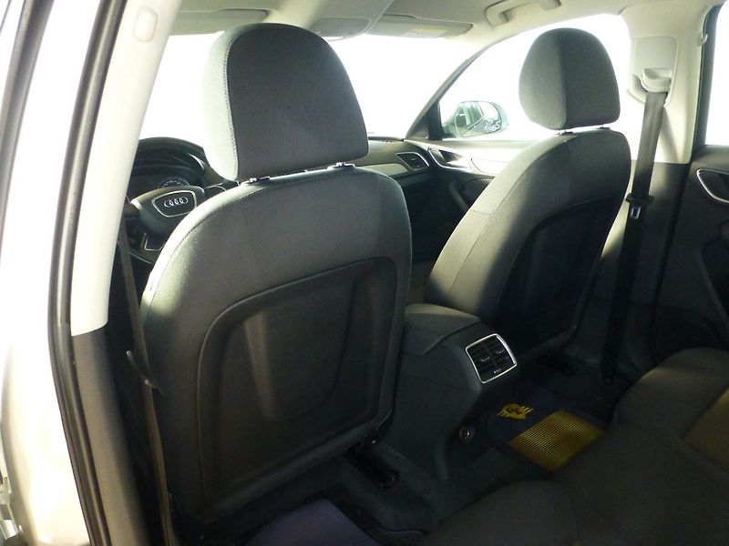 Audi Q3 (2012) 2,0TSI-125KW*NAVI**PARK.S**4X4 - fotka 15 z 23