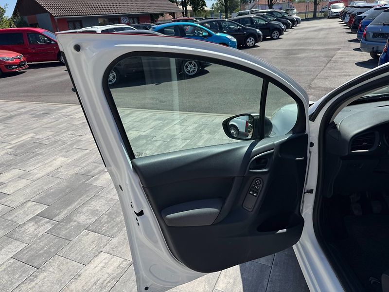 Citroën C3 (2014) FLASH 1.0i 50kW - fotka 9 z 31