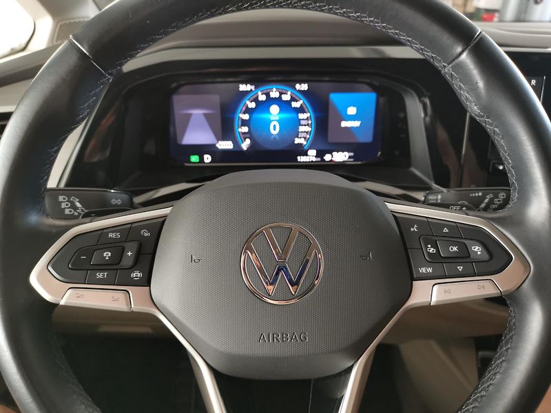 Volkswagen Multivan (2023) LED ACC WEBASTO EL.DVEŘE LANG - fotka 16 z 28