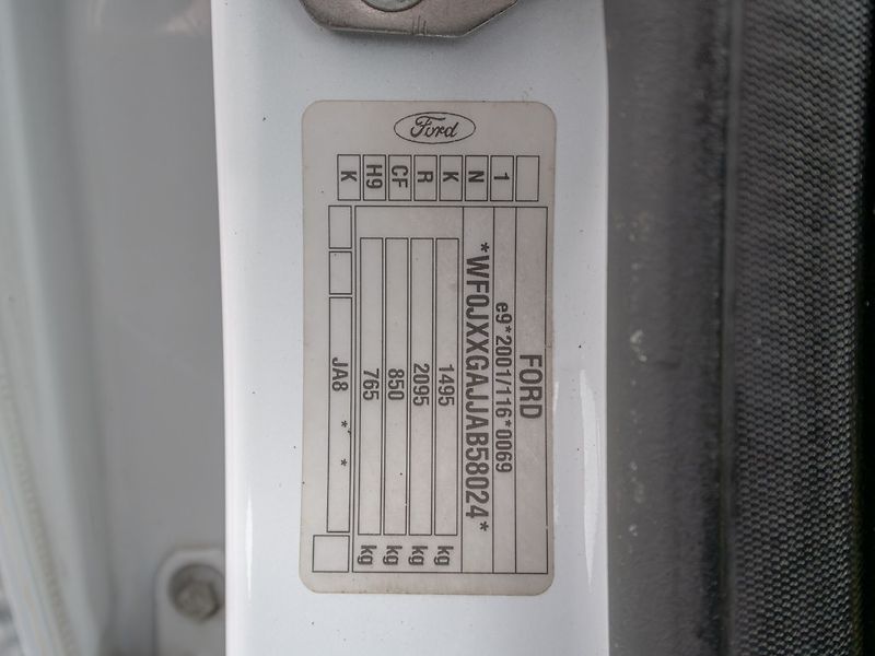 Ford Fiesta (2010) 1.25i 60KW – TAŽNÝ - fotka 40 z 40
