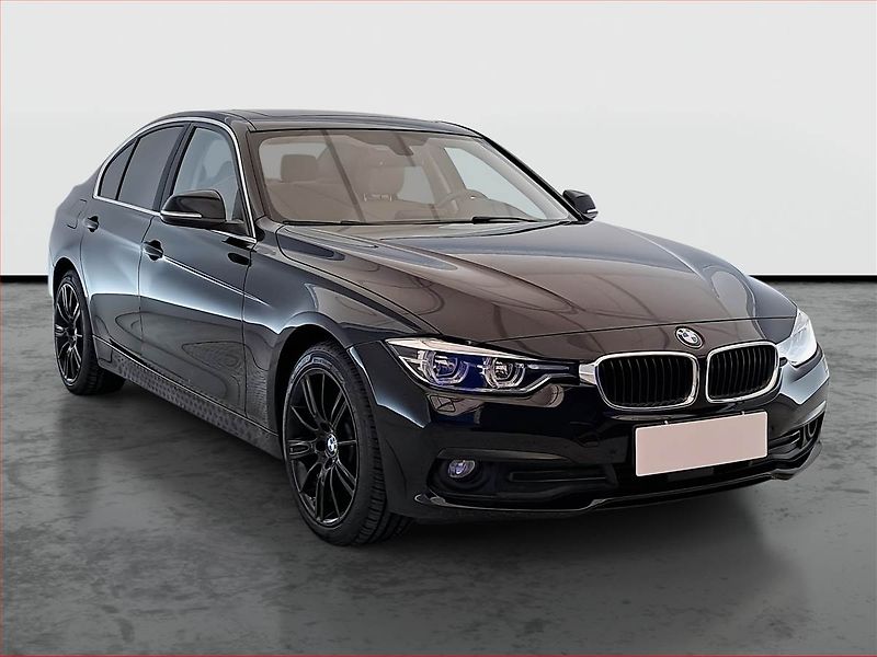 BMW Řada 3 (2015) Sport Line 320 d xDrive, 4X4 - fotografie inzerátu