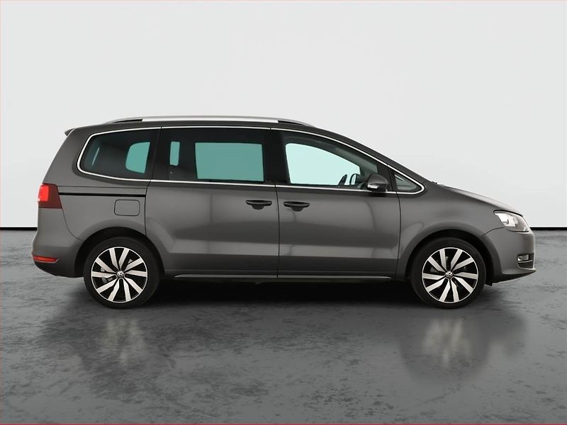 Volkswagen Sharan (2019) 2.0 TDI - fotka 6 z 23