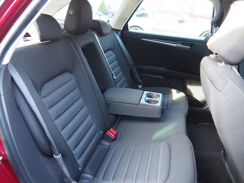 Ford Mondeo (2016) 1.5 TDCi Business Edition, LED - fotka 16 z 32