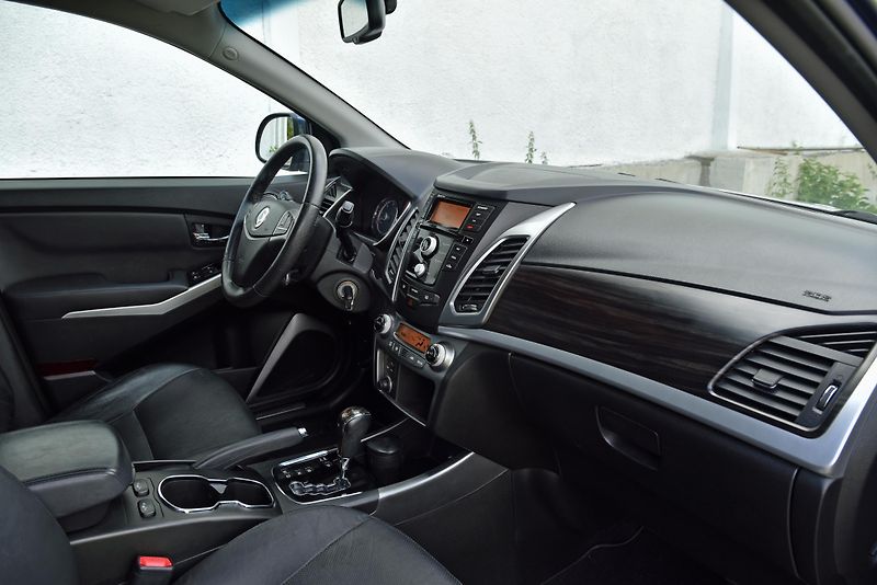 SsangYong Korando XDi 129 kW AWD A/T,KLIMA,TEMP - fotka 35 z 45