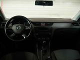 Škoda Octavia (2014) 1.6TDi, ČR, AC, park.asist - náhled 8