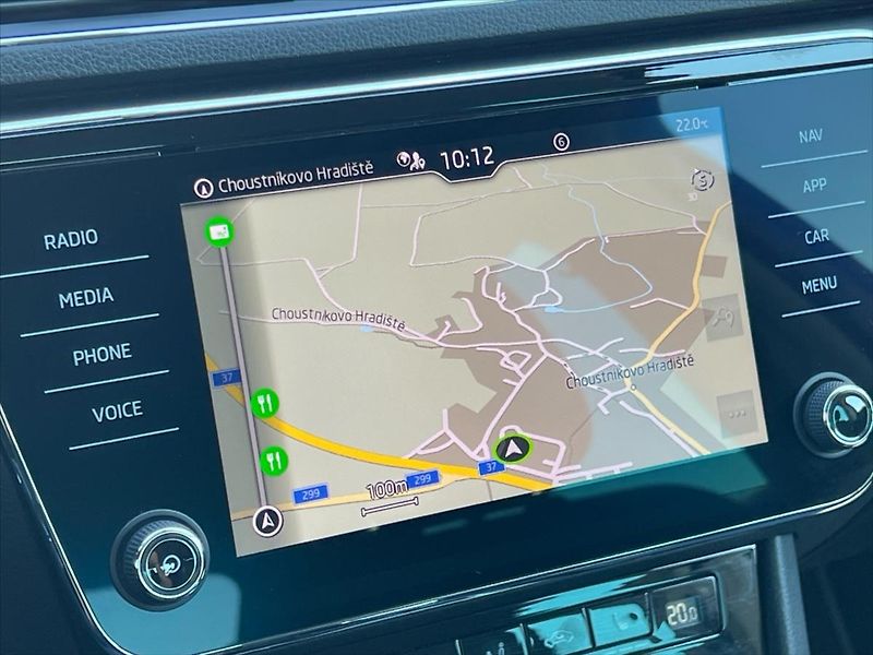 Škoda Superb 2,0 TDi 110kW 7DSG STYLE  REZE - fotka 23 z 27