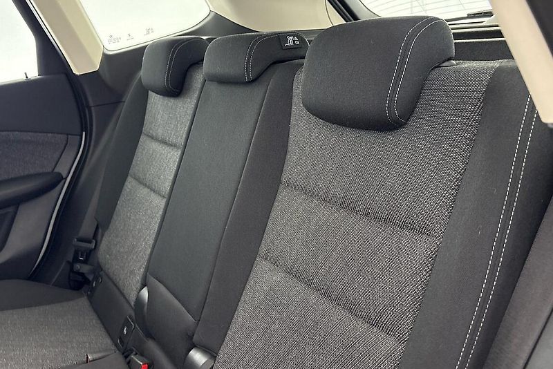 BMW X1 sDrive18i - fotka 8 z 22
