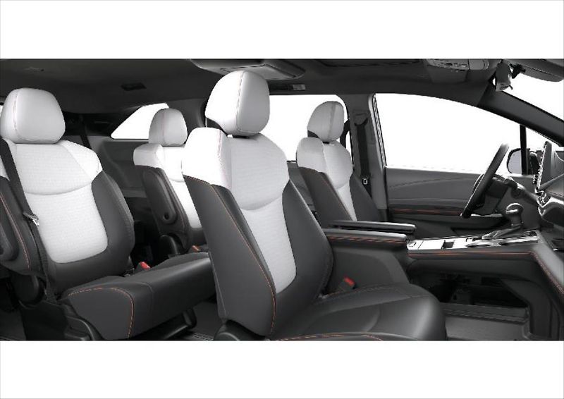 Toyota Sienna XSE AWD  2,4i Hybrid - fotka 10 z 17