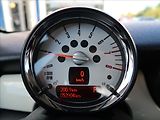 Mini Cooper 1,6 i,90kW,1majČR,automat,53tk - náhled 11