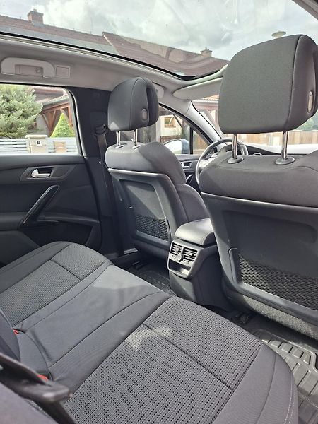 Peugeot 508 (2011) - fotka 5 z 5