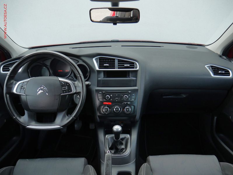 Citroën C4 (2011) 1.4 i, ČR, AC, temp - fotka 8 z 18