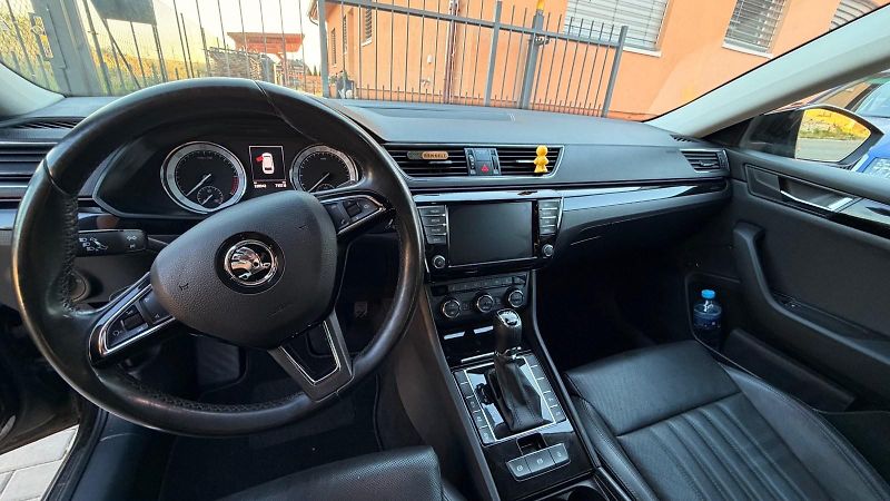 Škoda Superb (2017) - fotka 15 z 22