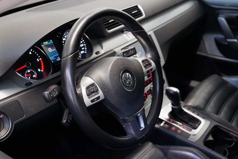 Volkswagen CC - fotka 18 z 31