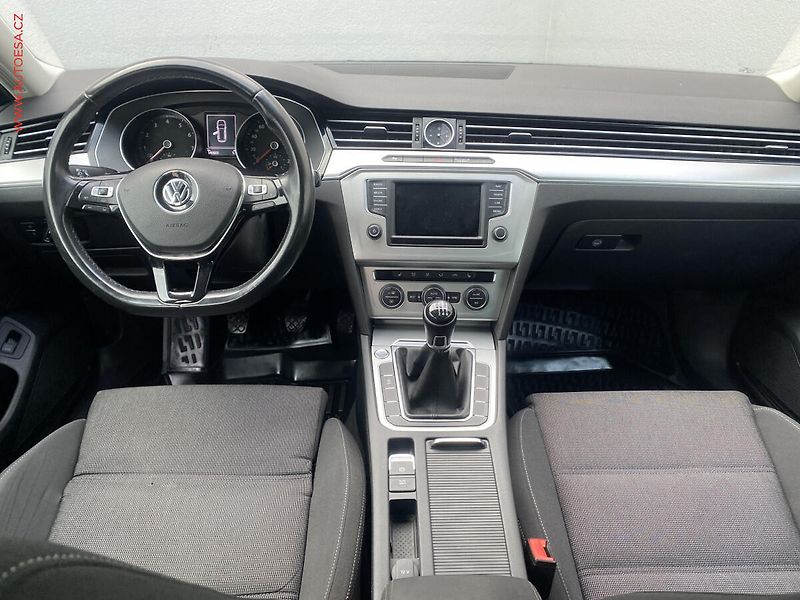 Volkswagen Passat (2015) 1.4 TSi, Comfortline, LED - fotka 8 z 18