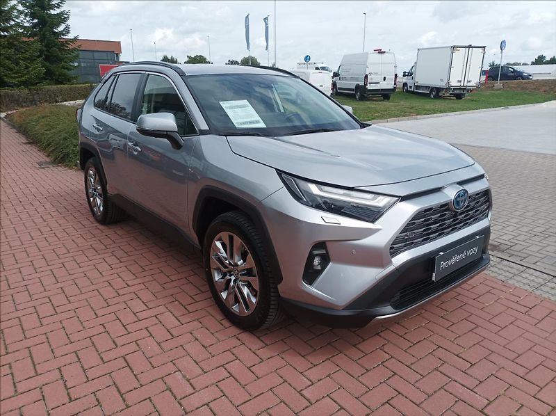 Toyota RAV4 2,5 Executive 4x4 - fotka 5 z 21