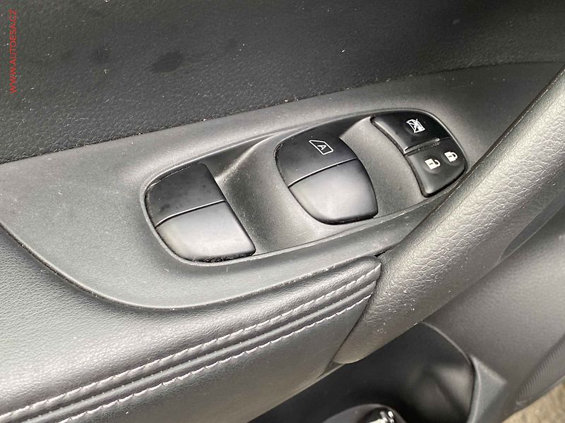 Nissan X-Trail (2020) 1.3 DiG-T, N-Connecta, AT - fotka 11 z 20