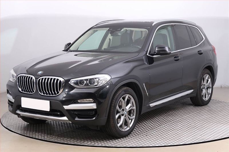 BMW X3 (2017) xDrive20d - fotka 2 z 22