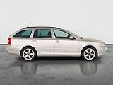 Škoda Octavia (2010) 1.6 TDI, Tempomat - náhled 6