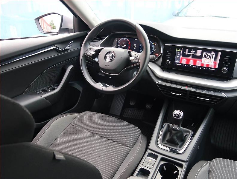 Škoda Octavia (2022) Ambition 2.0 TDI, ČR,1.maj - fotka 7 z 19