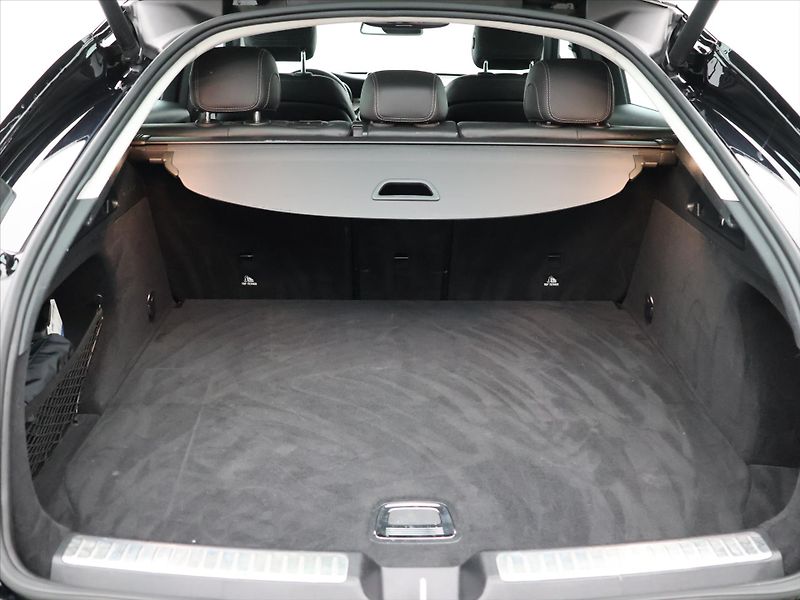 Mercedes-Benz GLC 2,1 250d 150 kw 4MATIC CZ AMG - fotka 10 z 33