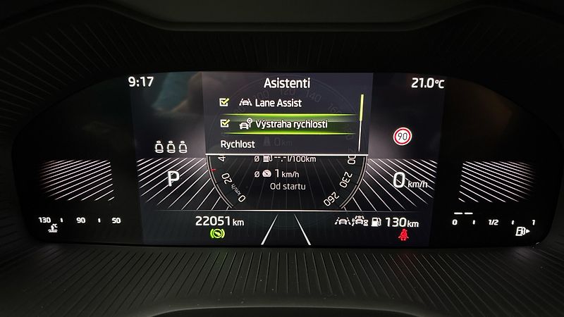 Škoda Karoq 1.5 TSI DSG Drive - fotka 10 z 26