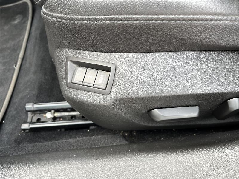 Opel Insignia 2,0 CDTi KLIMA SERVIS ROZVODY - fotka 30 z 44