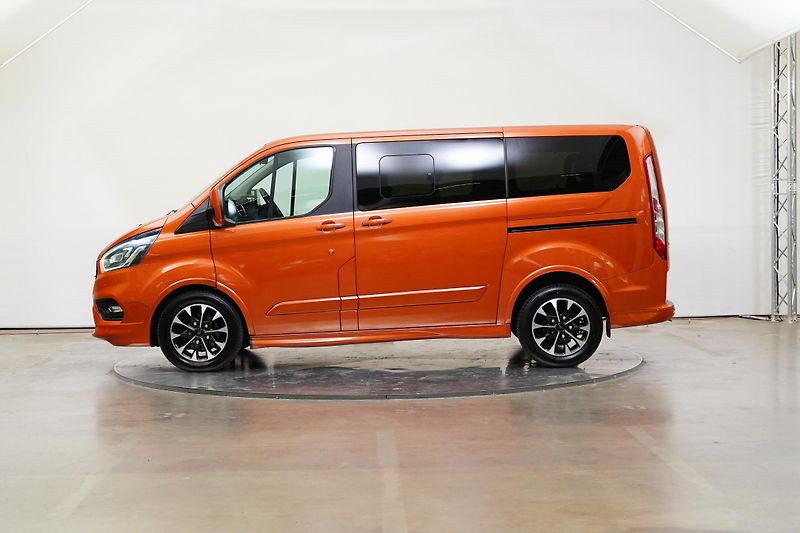 Ford Tourneo Custom - fotka 3 z 28