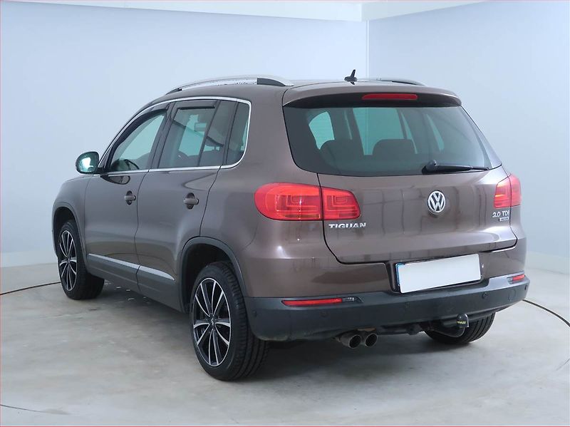 Volkswagen Tiguan (2013) Sport&Style 2.0 TDI, 4X4 - fotka 4 z 17