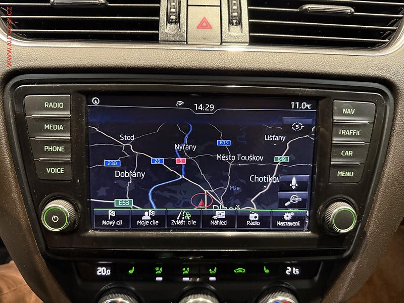 Škoda Octavia (2016) 2.0 TDi, ČR, L&K, DSG, +ALU - fotka 20 z 26