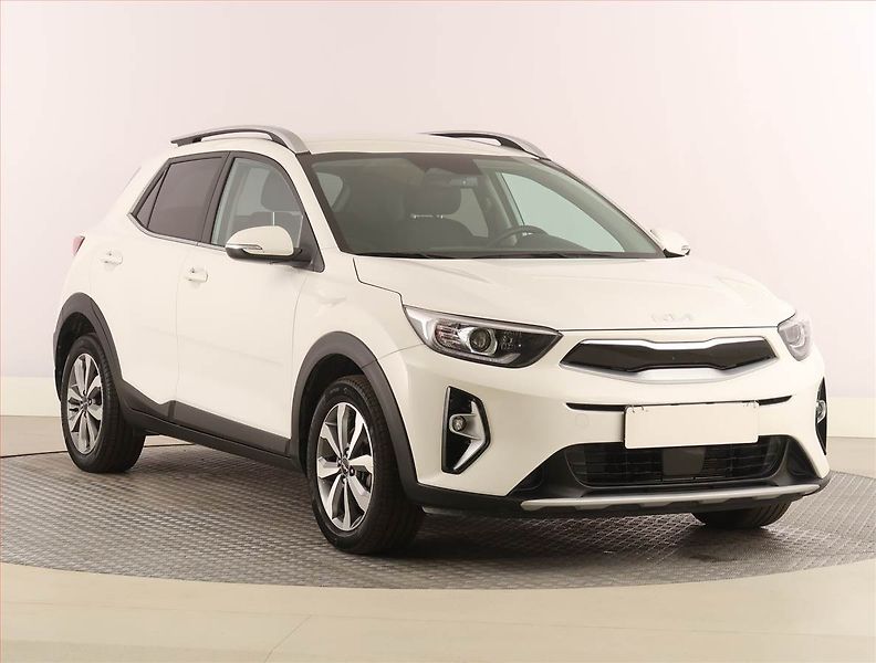 Kia Stonic (2024) 1.2 DPI, ČR,1.maj, Serv.kniha - fotka 1 z 22