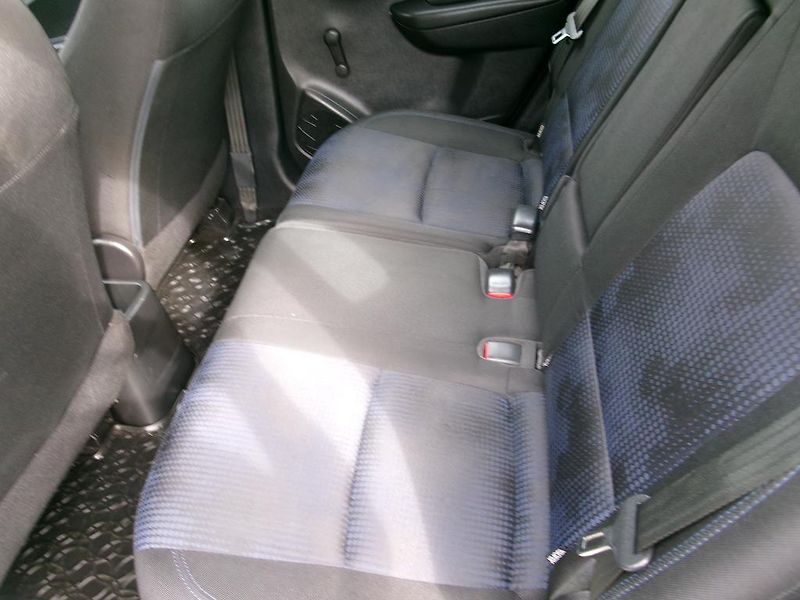 Hyundai ix20 (2013) 1.4  CVVT KOUPENO ČR,1.MAJITEL - fotka 7 z 10